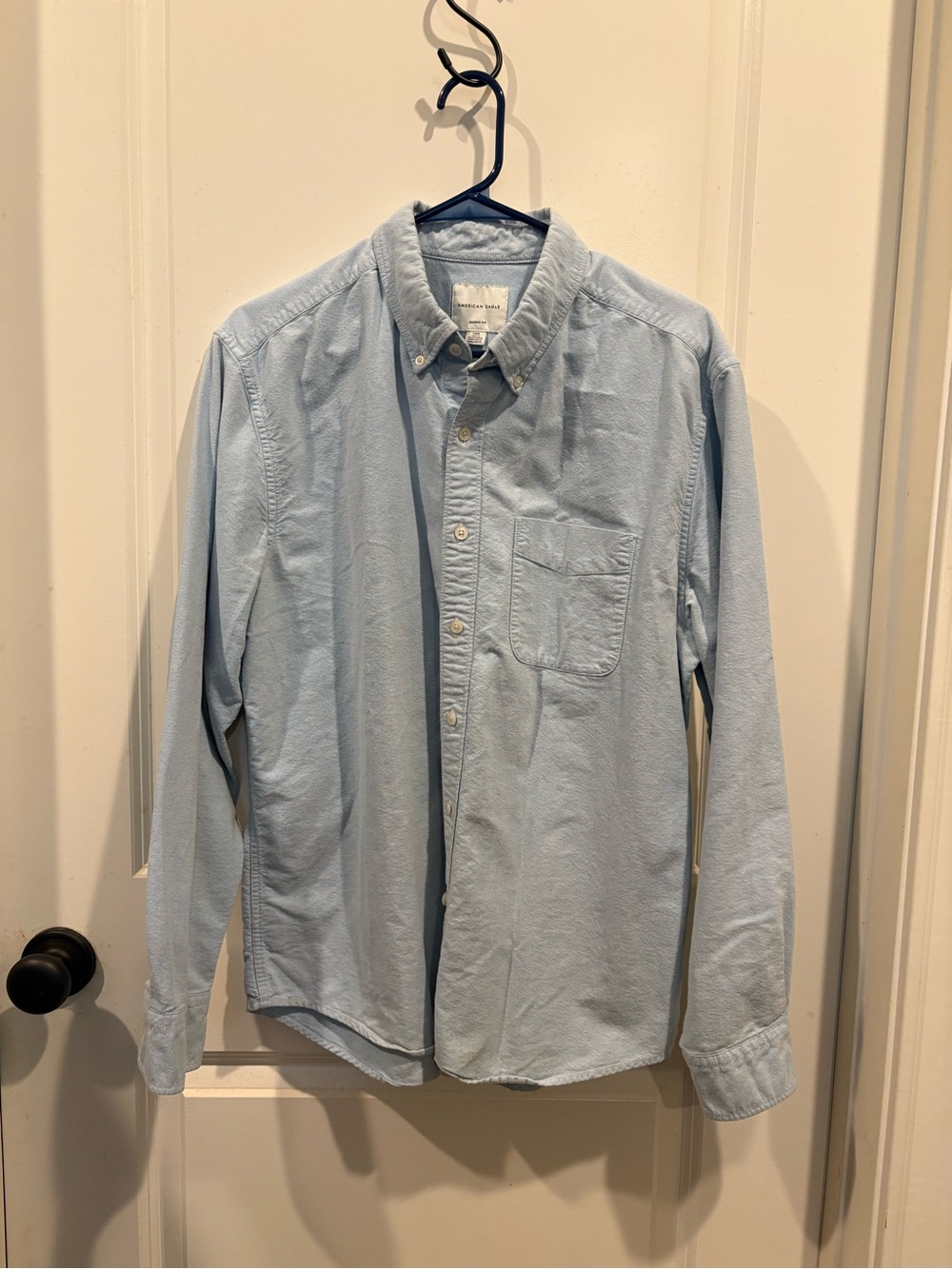Men’s Large American Eagle Outfitters Light Blue Button-Down Shirt